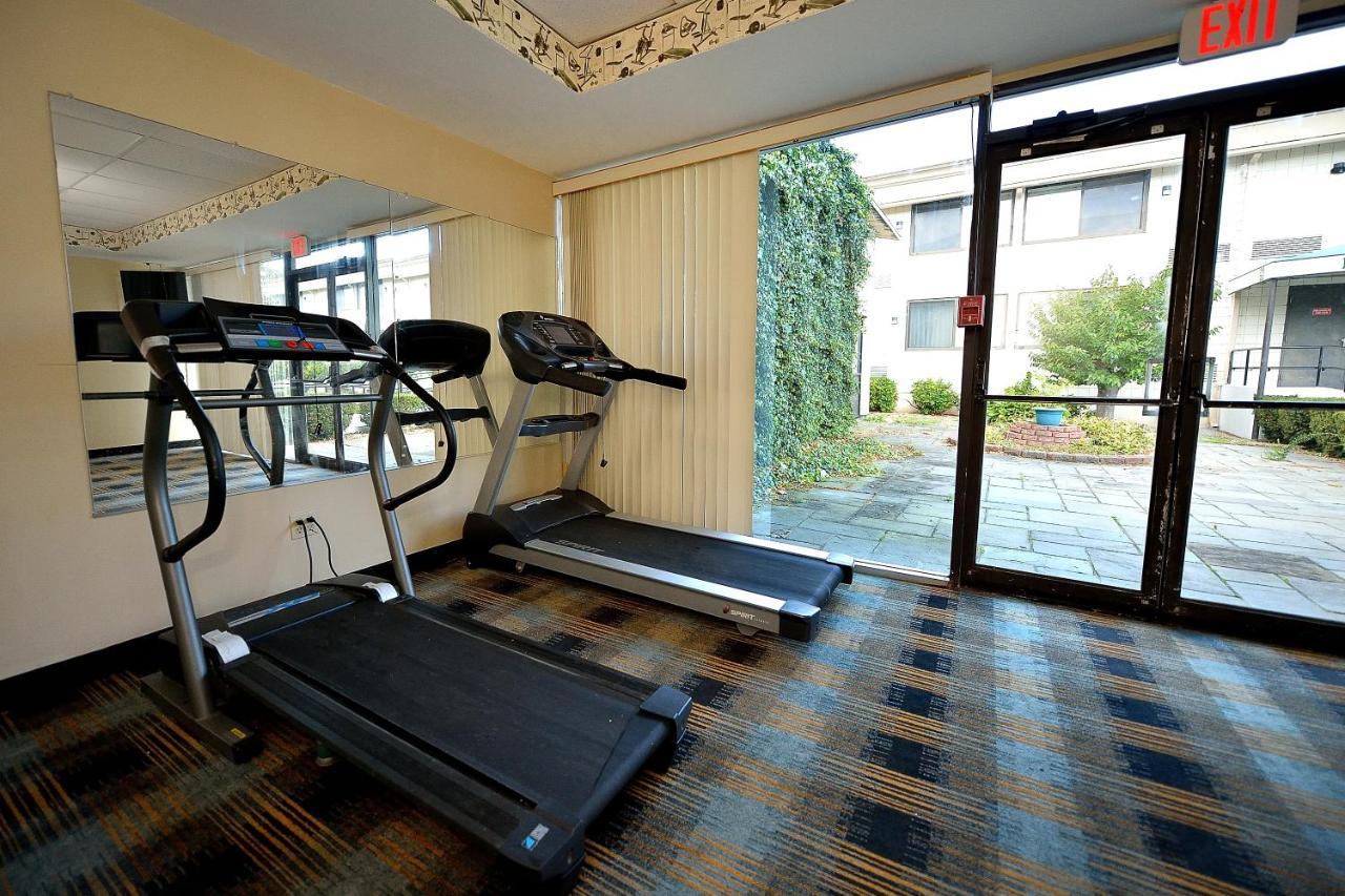 Riverview Inn & Suites Somerset Esterno foto