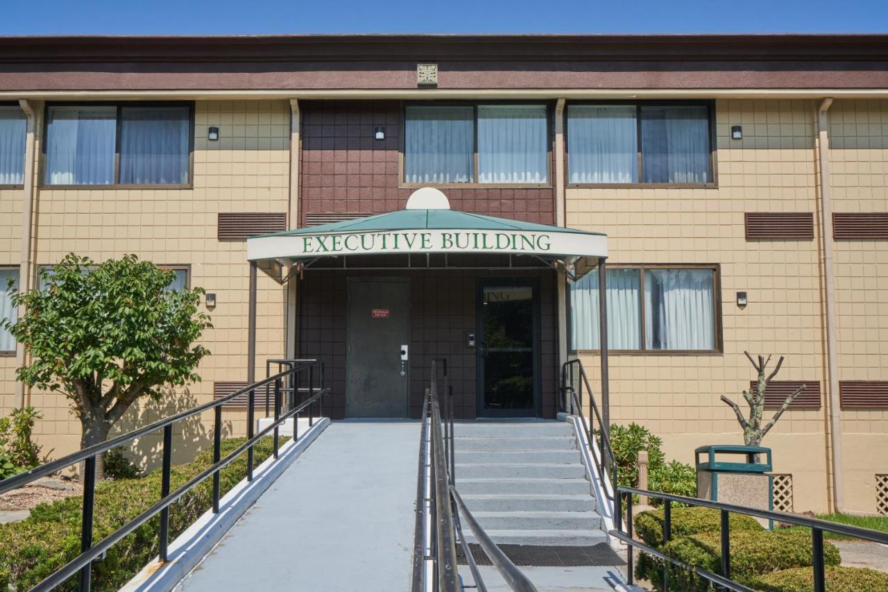 Riverview Inn & Suites Somerset Esterno foto