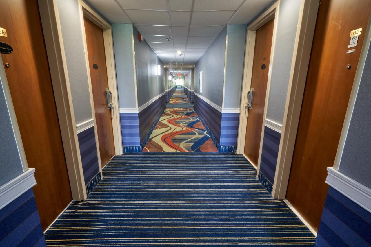 Riverview Inn & Suites Somerset Esterno foto